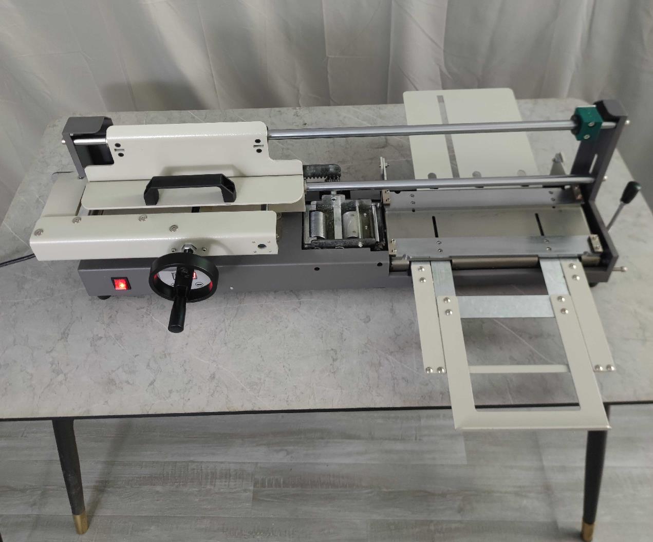 プロ仕様工業用ホットグルー製本機 マニュアル 320mm厚対 - Binding Machine Comb のレビューと価格